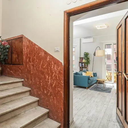 Apartment Re Di Rome